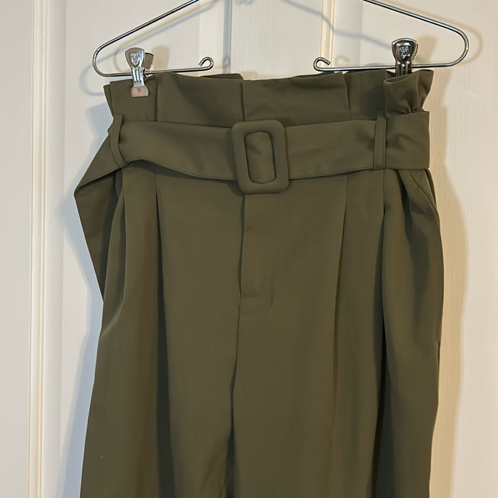 Olive green paper bag style pants size Medium for women.